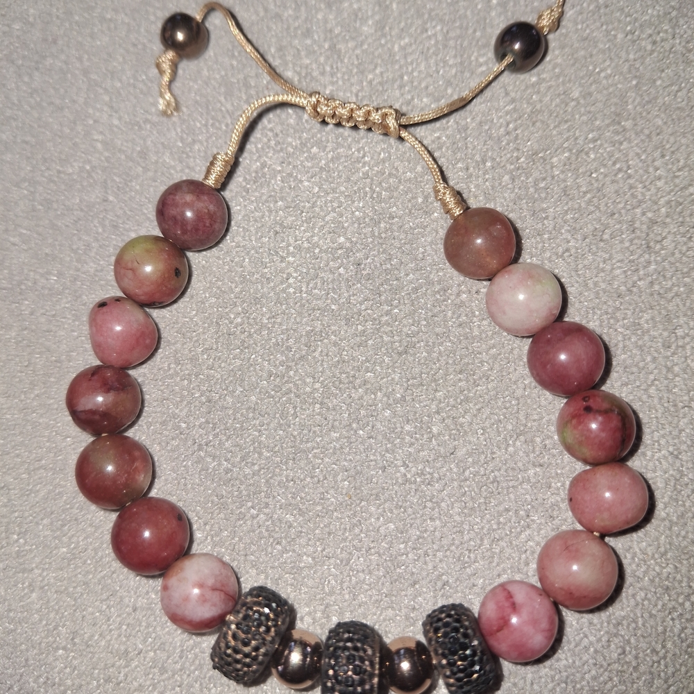 Elegant Pink and Gold Beaded Bracelet